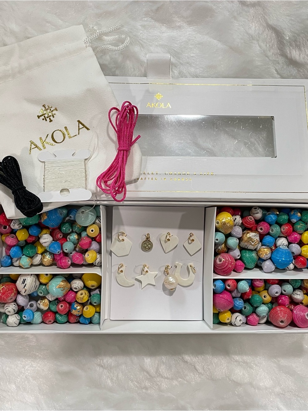 Akola Anasa Kids Necklace & Bracelet Bead Kit -